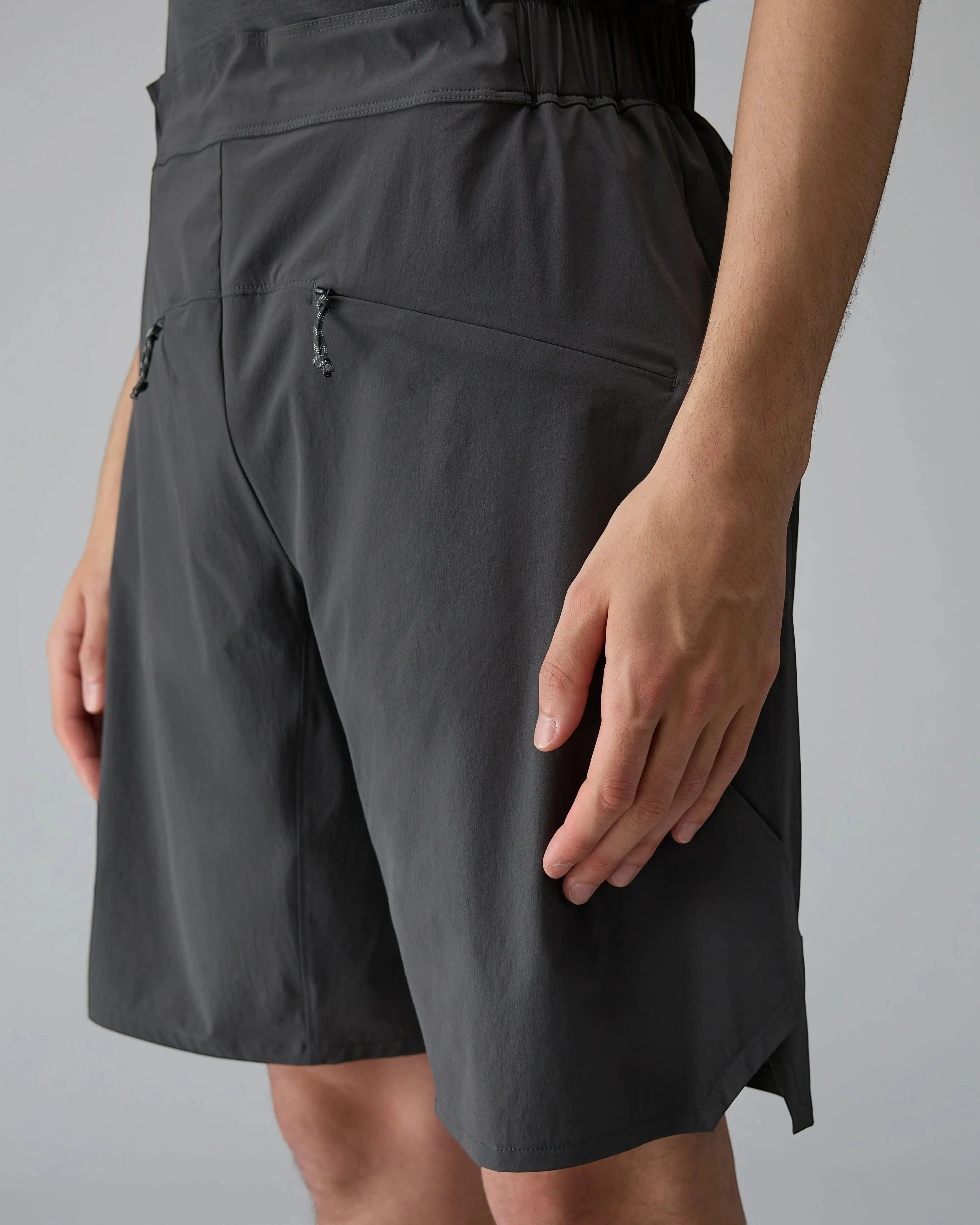 Hiking Patrol x Mammut Light Shorts - Gabbro - Image 8