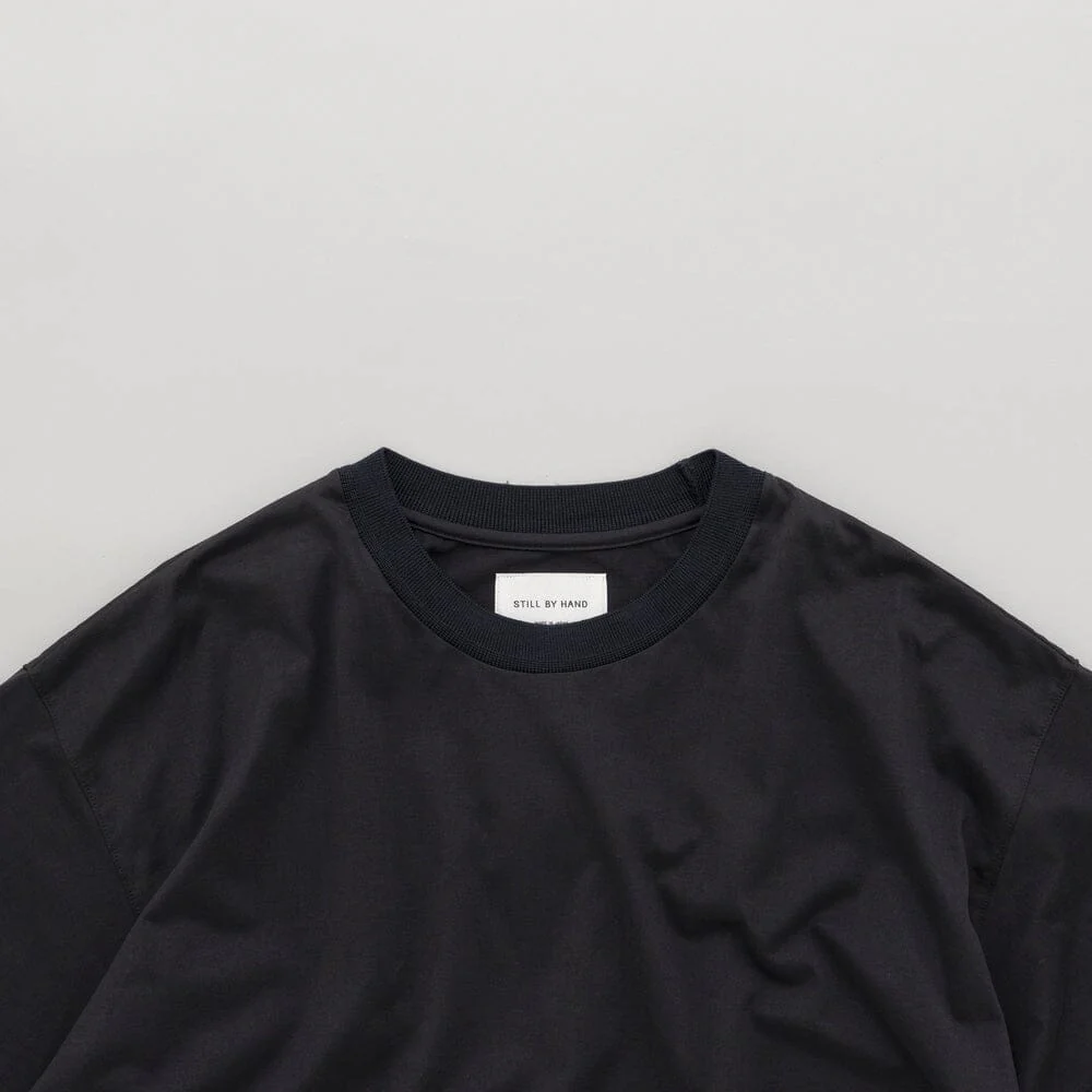 Still by Hand - Knitted Rib T-shirt - Black Navy - Image 2